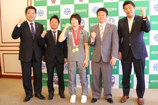 圧倒的な勝利を　レスリング藤波さんが表敬訪問