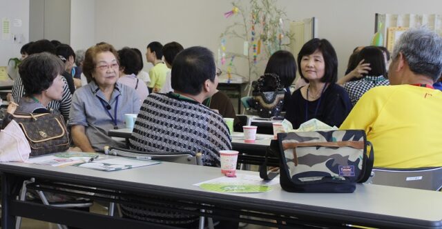 働く人も参加しやすく　おしゃべりサロン日曜日